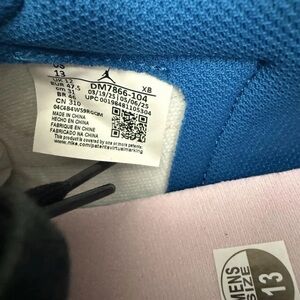 Travis Scott Blue and White Athletic Shoes